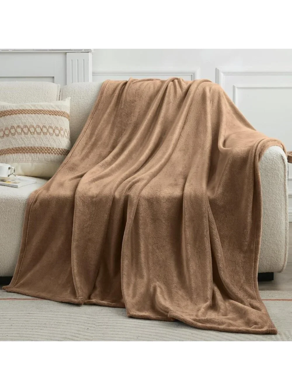 Cozy Brown Fleece Throw Blanket - Soft, Lightweight, Warm for All Seasons 50x60